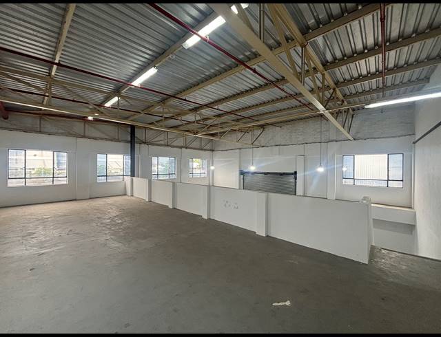 214M² FACTORY TO LET IN BLACKHEATH INDUSTRIAL